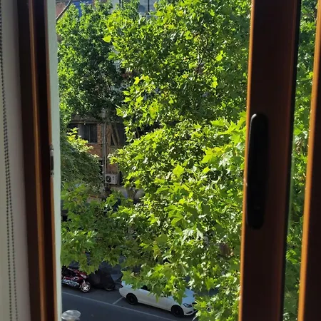 Cozy 2 Bedroom In Myslym Shyri Apartamento *