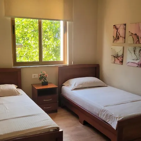 Cozy 2 Bedroom In Myslym Shyri Apartamento Tirana