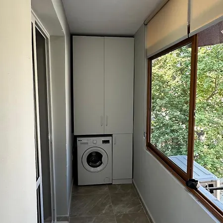 Apartamento Cozy 2 Bedroom In Myslym Shyri *