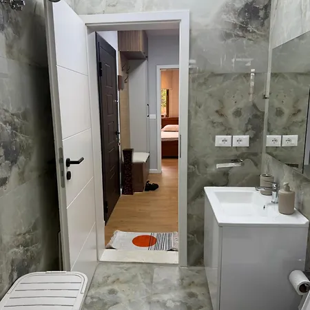 Appartamento Cozy 2 Bedroom In Myslym Shyri